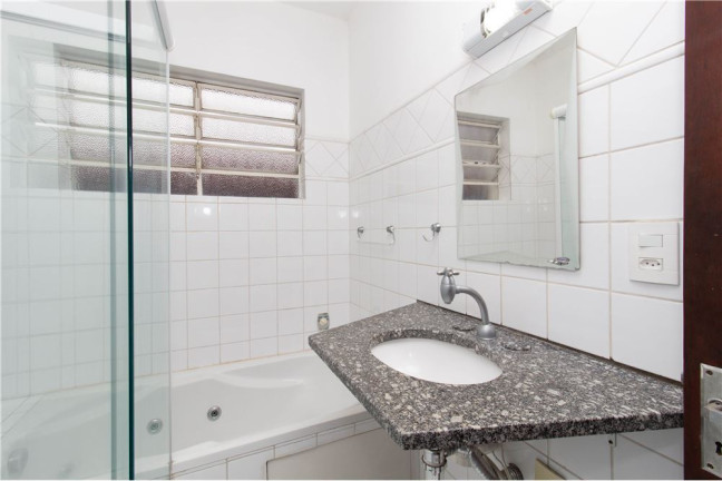 Imagem Casa com 4 Quartos à Venda, em Jardim Aeroporto - São Paulo Imagem Casa com 4 Quartos à Venda, em Jardim Aeroporto - São Paulo