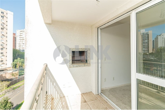 Imagem Apartamento com 3 Quartos à Venda, 81 m² em Passo Da Areia - Porto Alegre Imagem Apartamento com 3 Quartos à Venda, 81 m² em Passo Da Areia - Porto Alegre