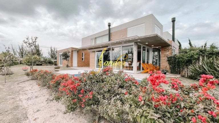 Imagem Casa de Condomínio com 3 Quartos à Venda, 300 m² em Remanso - Xangri-la