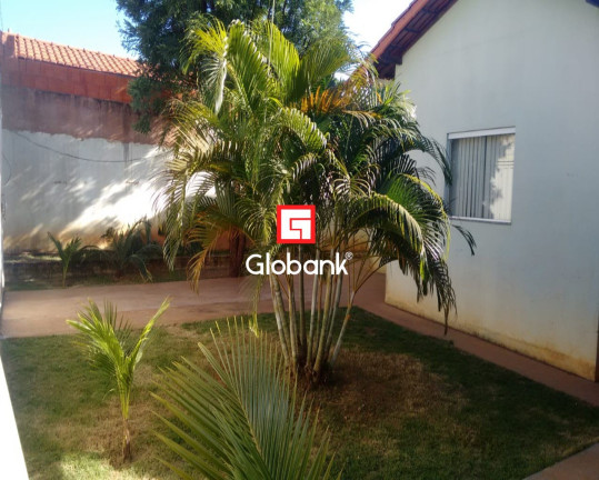 Imagem Casa com 3 Quartos à Venda, 360 m² em Santo Amaro - Montes Claros