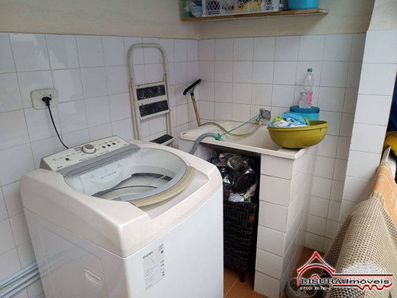 Imagem Casa com 2 Quartos à Venda, 156 m² em Parque Itamarati - Jacareí Imagem Casa com 2 Quartos à Venda, 156 m² em Parque Itamarati - Jacareí