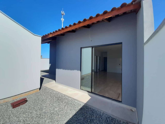 Casa com 2 Quartos à Venda,  em Quinta Dos Açorianos - Barra Velha