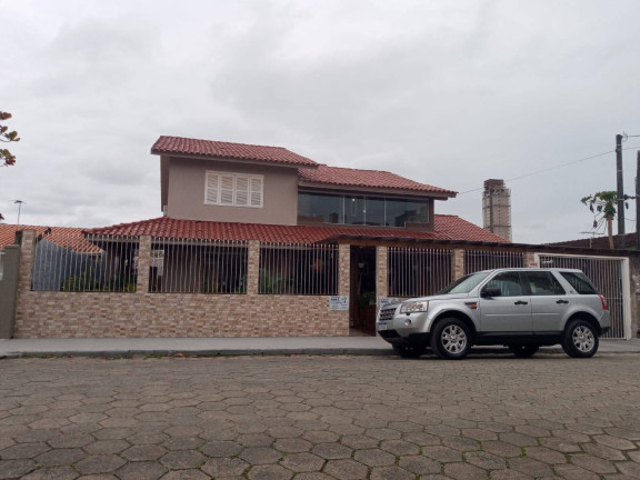 Imagem Casa com 4 Quartos à Venda, 310 m² em Perequê - Porto Belo Imagem Casa com 4 Quartos à Venda, 310 m² em Perequê - Porto Belo