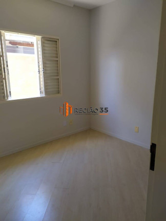 Imagem Casa com 3 Quartos à Venda, 250 m² em Jardim Das Azaléias - Poços De Caldas
