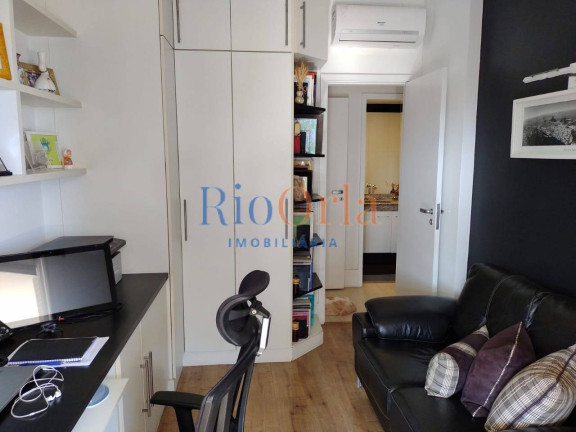 Imagem Apartamento com 3 Quartos à Venda, 131 m² em Barra Da Tijuca - Rio De Janeiro Imagem Apartamento com 3 Quartos à Venda, 131 m² em Barra Da Tijuca - Rio De Janeiro