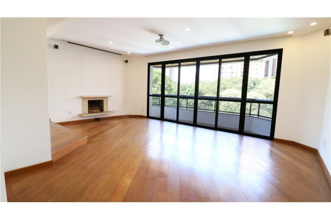 Imóvel com 3 Quartos à Venda,  em Vila Andrade - São Paulo