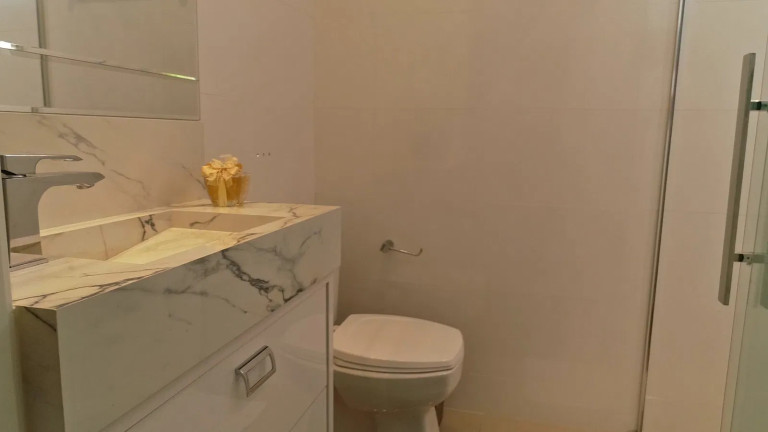 Imagem Apartamento com 4 Quartos à Venda, 260 m² em Meia Praia - Itapema