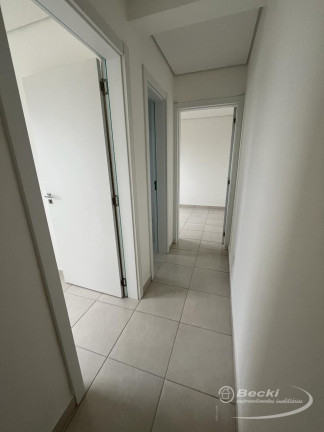 Imagem Apartamento com 2 Quartos à Venda, 70 m² em Costa E Silva - Joinville