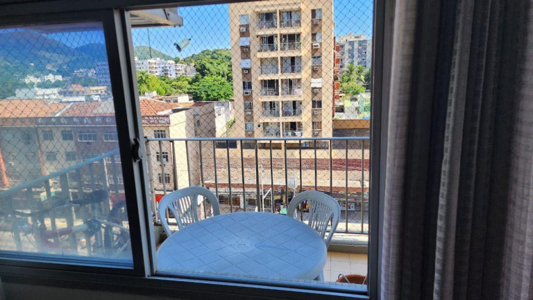 Imagem Apartamento com 2 Quartos à Venda, 70 m² em Praça Seca - Rio De Janeiro Imagem Apartamento com 2 Quartos à Venda, 70 m² em Praça Seca - Rio De Janeiro