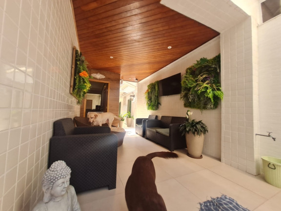 Imagem Casa com 3 Quartos à Venda, 200 m² em Gonzaga - Santos Imagem Casa com 3 Quartos à Venda, 200 m² em Gonzaga - Santos