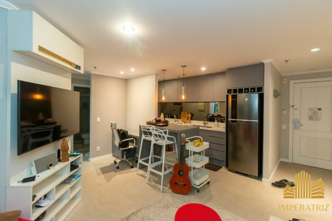 Apartamento à Venda,  em Vila Olímpia - São Paulo