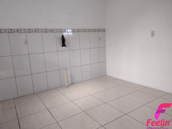 Imagem Casa com 2 Quartos à Venda, 120 m² em Rio Tavares - Florianópolis