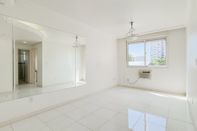 Imagem Apartamento com 1 Quarto à Venda, 43 m² em Vila Ipiranga - Porto Alegre Imagem Apartamento com 1 Quarto à Venda, 43 m² em Vila Ipiranga - Porto Alegre