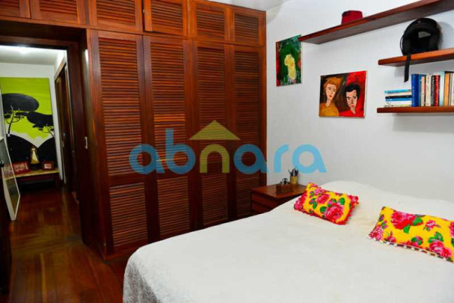 Foto do imóvel Apartamento com 4 Quartos à Venda, 198 m² em Copacabana - Rio De Janeiro