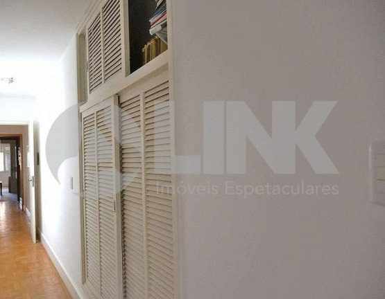 Imagem Apartamento com 3 Quartos à Venda, 183 m² em Rio Branco - Porto Alegre Imagem Apartamento com 3 Quartos à Venda, 183 m² em Rio Branco - Porto Alegre