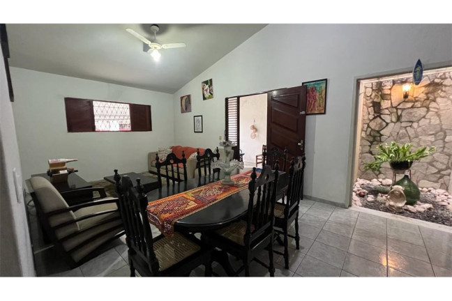 Imagem Casa com 4 Quartos à Venda, 190 m² em Brisamar - João Pessoa Imagem Casa com 4 Quartos à Venda, 190 m² em Brisamar - João Pessoa