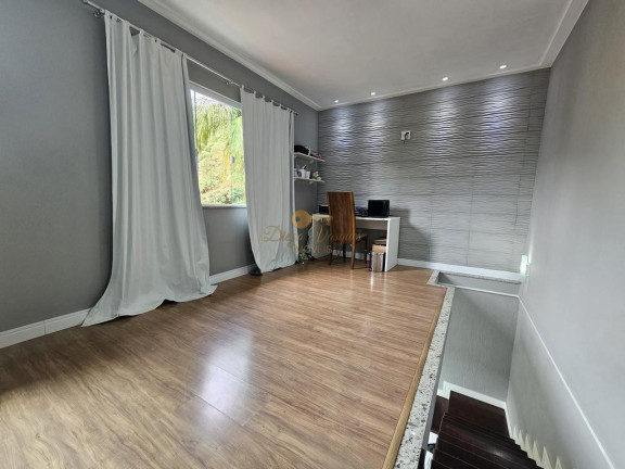 Imagem Casa com 3 Quartos à Venda, 202 m² em Albuquerque - Teresópolis Imagem Casa com 3 Quartos à Venda, 202 m² em Albuquerque - Teresópolis