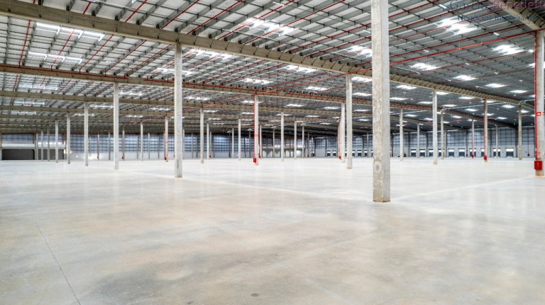 Imóvel para Alugar, 5.741 m² em Dona Catarina - São Roque