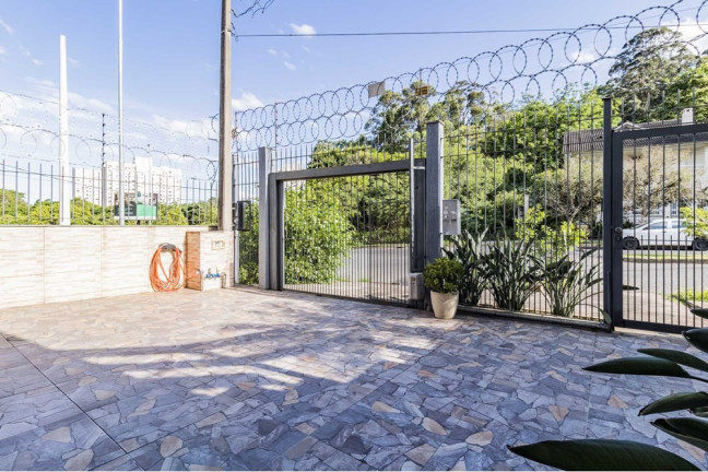 Imagem Casa com 4 Quartos à Venda, 275 m² em Jardim Itu - Porto Alegre