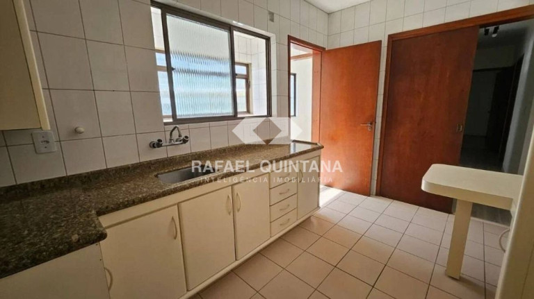 Imagem Apartamento com 3 Quartos à Venda, 109 m² em Centro - Florianópolis Imagem Apartamento com 3 Quartos à Venda, 109 m² em Centro - Florianópolis