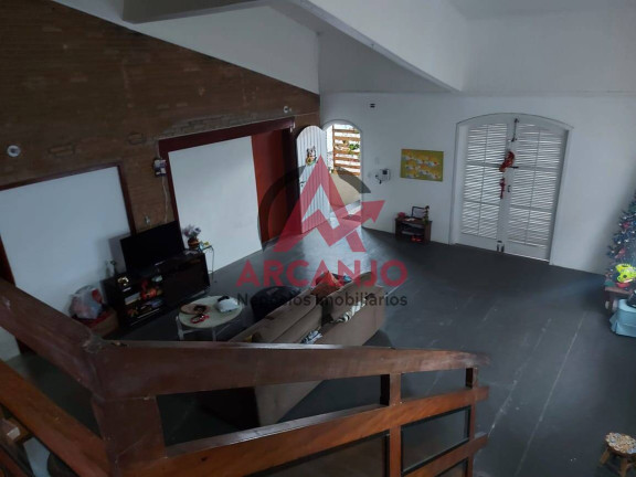 Imagem Casa com 8 Quartos à Venda, 450 m² em Centro - Ubatuba Imagem Casa com 8 Quartos à Venda, 450 m² em Centro - Ubatuba