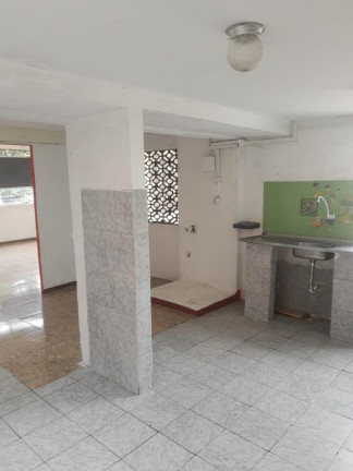 Imagem Imóvel com 2 Quartos para Alugar, 25 m² em Campo Grande - Rio De Janeiro