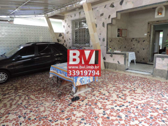 Imagem Casa com 7 Quartos à Venda, 300 m² em Vista Alegre - Rio De Janeiro