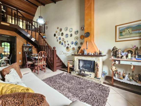 Imagem Casa com 3 Quartos à Venda, 113 m² em Bom Retiro - Teresópolis Imagem Casa com 3 Quartos à Venda, 113 m² em Bom Retiro - Teresópolis