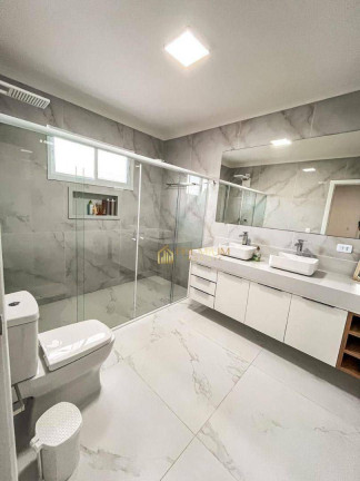 Imagem Sobrado com 4 Quartos à Venda, 340 m² em Massaguaçu - Caraguatatuba Imagem Sobrado com 4 Quartos à Venda, 340 m² em Massaguaçu - Caraguatatuba