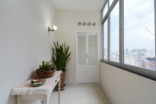 Imagem Imóvel com 2 Quartos à Venda, 115 m² em República - São Paulo Imagem Imóvel com 2 Quartos à Venda, 115 m² em República - São Paulo