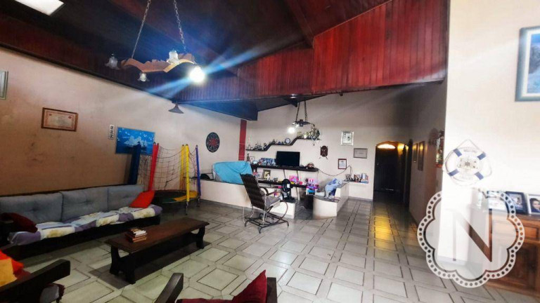 Imagem Casa com 3 Quartos à Venda, 332 m² em Jardim Regina - Itanhaém