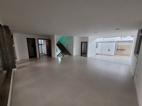 Imagem Sobrado com 4 Quartos para Alugar, 330 m² em Moema - São Paulo Imagem Sobrado com 4 Quartos para Alugar, 330 m² em Moema - São Paulo