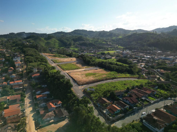 Terreno à Venda, 390 m² em Braço Do Norte - Braço Do Norte