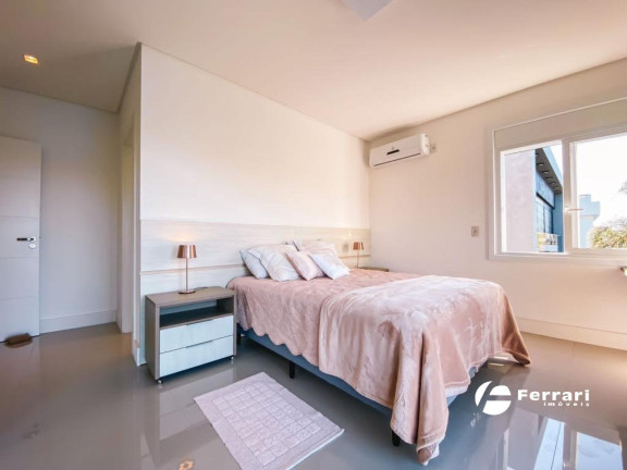 Imagem Casa de Condomínio com 5 Quartos à Venda, 380 m² em Centro - Xangri-lá Imagem Casa de Condomínio com 5 Quartos à Venda, 380 m² em Centro - Xangri-lá