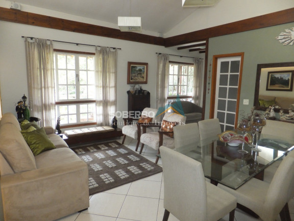 Casa com 4 Quartos à Venda, 250 m² em Barra Do Imbuí - Teresópolis