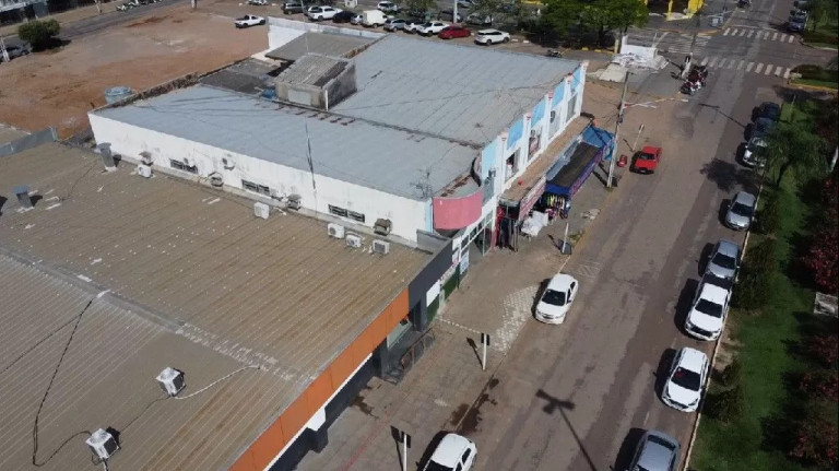 Imagem Galpão à Venda, 1.300 m² em Centro - Sinop Imagem Galpão à Venda, 1.300 m² em Centro - Sinop