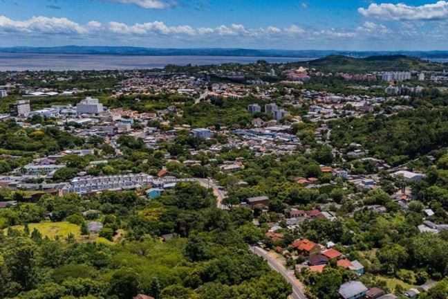 Imagem Terreno à Venda, em Vila Nova - Porto Alegre Imagem Terreno à Venda, em Vila Nova - Porto Alegre