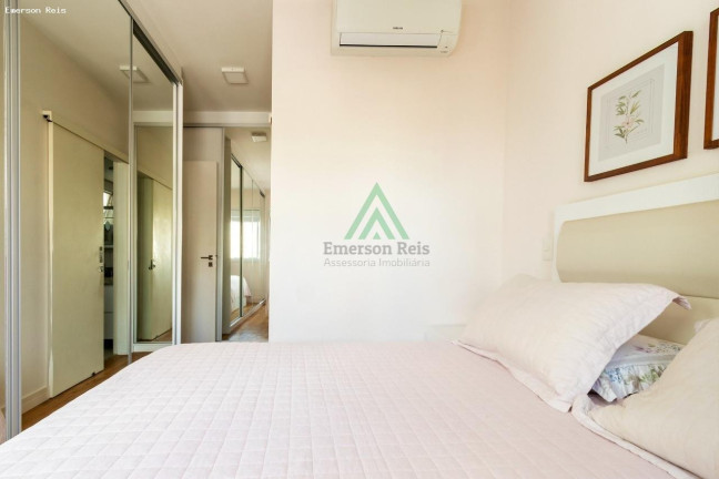 Imagem Casa com 3 Quartos à Venda, 109 m² em Vila Olímpia - São Paulo