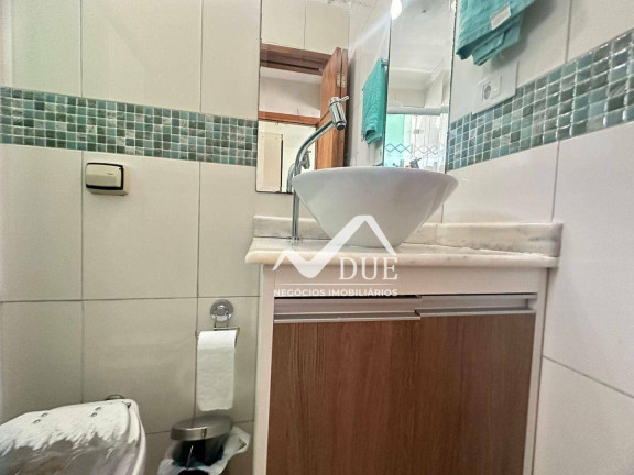 Imagem Apartamento com 2 Quartos à Venda, 45 m² em Aparecida - Santos