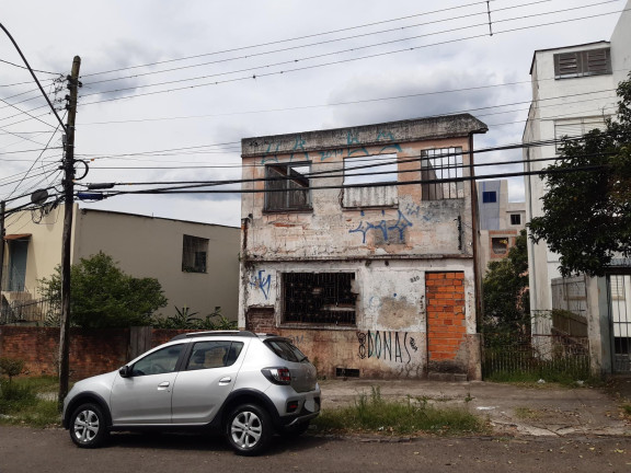 Terreno à Venda, 170 m² em Centro - Santa Maria