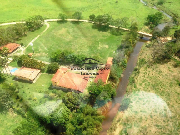Imóvel com 3 Quartos à Venda, 1.300 m² em Embaú - Cachoeira Paulista