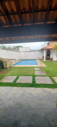 Imagem Casa com 4 Quartos à Venda, 350 m² em Maria Helena Novaes - Peruíbe Imagem Casa com 4 Quartos à Venda, 350 m² em Maria Helena Novaes - Peruíbe
