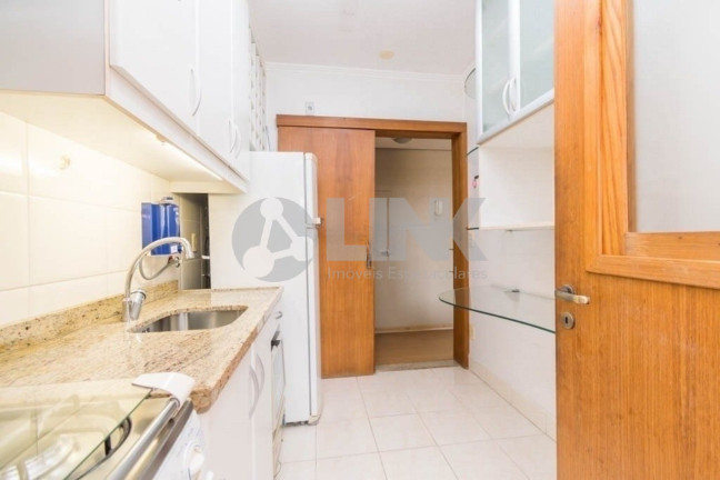 Imagem Apartamento com 2 Quartos à Venda, 67 m² em Passo Da Areia - Porto Alegre