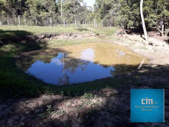Imagem Chácara com 3 Quartos à Venda, 300 m² em Centro - Boituva