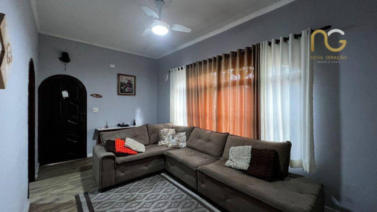 Imagem Casa com 3 Quartos à Venda, 185 m² em Vila Assunção - Praia Grande Imagem Casa com 3 Quartos à Venda, 185 m² em Vila Assunção - Praia Grande