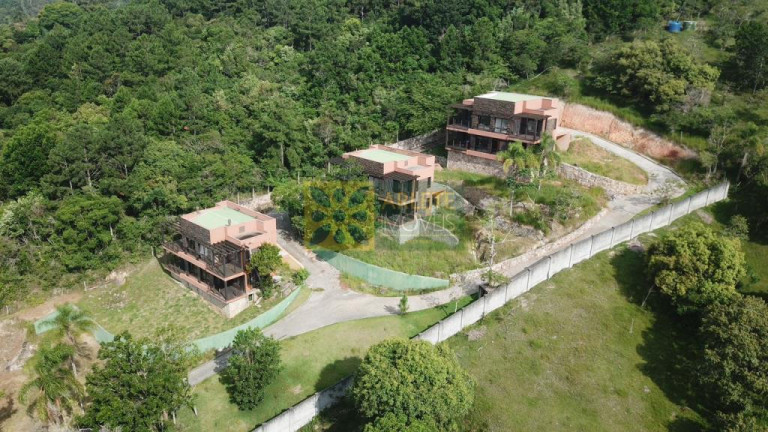 Imagem Casa com 13 Quartos à Venda, 119.891 m² em Centro - Porto Belo Imagem Casa com 13 Quartos à Venda, 119.891 m² em Centro - Porto Belo