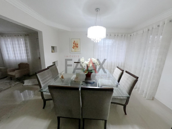 Imagem Casa com 3 Quartos à Venda, 272 m² em Alto Da Xv - Guarapuava