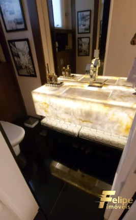 Imagem Cobertura com 4 Quartos à Venda, 238 m² em Centro - Guarapari