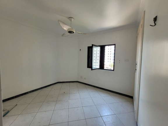 Imagem Apartamento com 4 Quartos à Venda, 140 m² em Pitangueiras - Guarujá