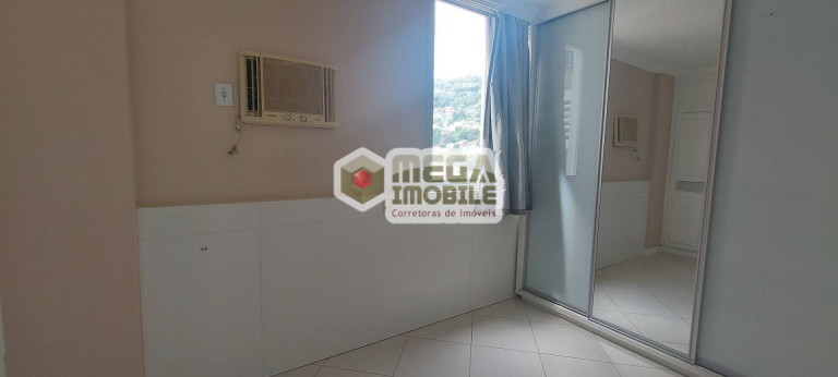 Imagem Apartamento com 3 Quartos à Venda, 80 m² em Centro - Florianópolis Imagem Apartamento com 3 Quartos à Venda, 80 m² em Centro - Florianópolis